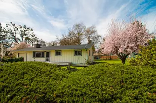 4025 Sunland Ave, Central Point, OR 97502 - Photo 1