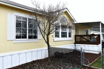 8401 Old Stage Road #33, Central Point, OR 97502 - Photo 1