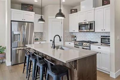 3974 SW Coyote Avenue, Redmond, OR 97756 - Photo 1