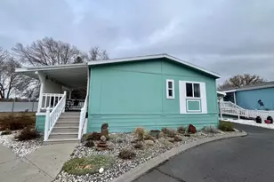 4200 Summers Ln, Klamath Falls, OR 97603 - Photo 1