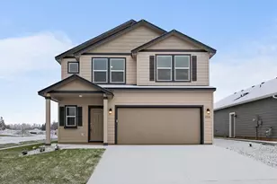 3346 NW 8th St, Redmond, OR 97756 - Photo 1