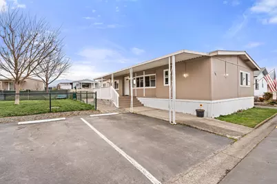 3555 S Pacific Highway #141, Medford, OR 97501 - Photo 1