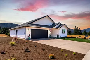 1154 Cascade Loop, Cave Junction, OR 97523 - Photo 1