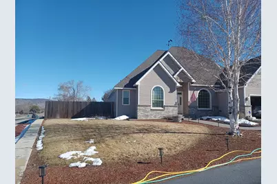 7122 Hager Lane, Klamath Falls, OR 97603 - Photo 1