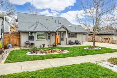 1444 Ramada Avenue, Medford, OR 97504 - Photo 1