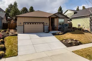 63143 Peale St, Bend, OR 97701 - Photo 1