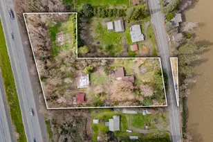 725 Rogue River Hwy, Gold Hill, OR 97525 - Photo 1