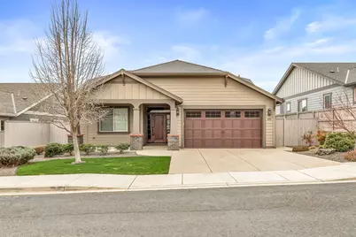 843 Sonoma Court, Medford, OR 97504 - Photo 1