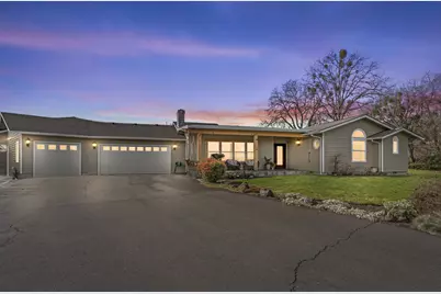 2911 Heritage Road, Central Point, OR 97502 - Photo 1