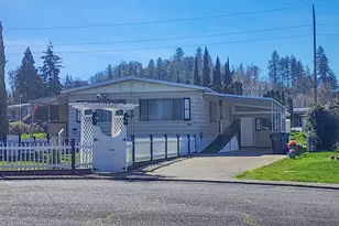 1942 Parkdale Dr Dr, Grants Pass, OR 97527 - Photo 1