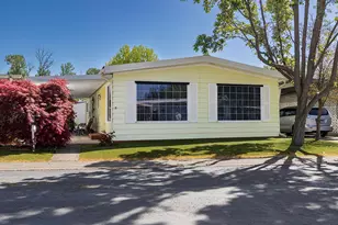 2252 Table Rock Rd, Medford, OR 97501 - Photo 1