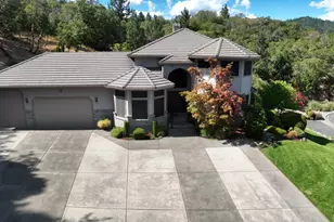 1285 NW Cooke Ave, Grants Pass, OR 97526 - Photo 1