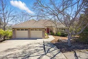 510 Guthrie St, Ashland, OR 97520 - Photo 1