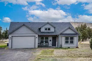 10420 NW Maple Ln, Redmond, OR 97756 - Photo 1