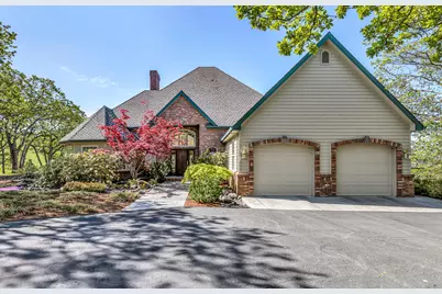 6776 Laurelcrest Drive, Medford, OR 97504 - Photo 1