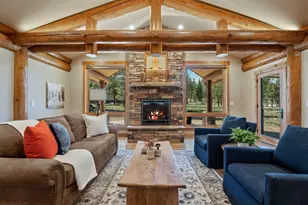 70163 Longhorn Dr, Sisters, OR 97759 - Photo 1