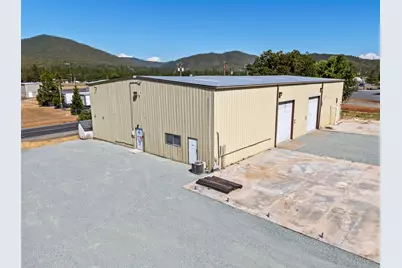 1344 Brookside Boulevard #A, Grants Pass, OR 97526 - Photo 1