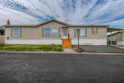 2111 Kings Highway #SPC 31, Medford, OR 97501 - Photo 1