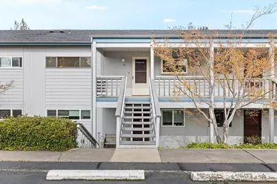 854 Twin Pines Circle #10, Ashland, OR 97520 - Photo 1