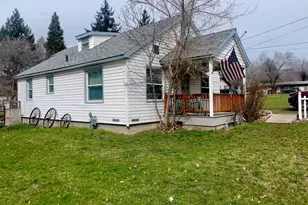 4847 Shasta Way, Klamath Falls, OR 97603 - Photo 1