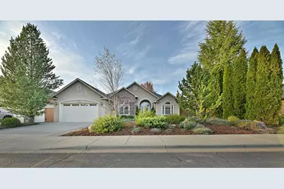 1013 Pumpkin Ridge, Eagle Point, OR 97524 - Photo 1