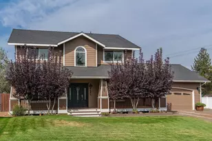 61197 Cottonwood Dr, Bend, OR 97702 - Photo 1