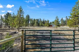 16163 Hawks Lair Rd, La Pine, OR 97739 - Photo 1