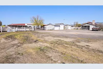 388 S Stage Road, Medford, OR 97501 - Photo 1