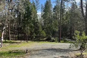 255 Pine Tree Dr, Williams, OR 97544 - Photo 1