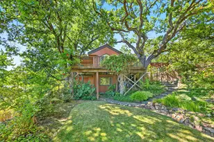 720 Grover St, Ashland, OR 97520 - Photo 1