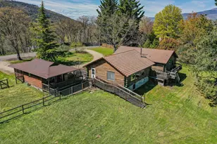 700 Neil Creek Rd, Ashland, OR 97520 - Photo 1