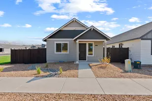 4110 SW Obsidian Pl, Redmond, OR 97756 - Photo 1