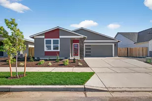 4960 SW Yew Pl, Redmond, OR 97756 - Photo 1