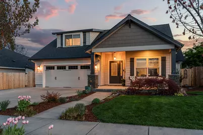 105 Huntley Lane, Phoenix, OR 97535 - Photo 1