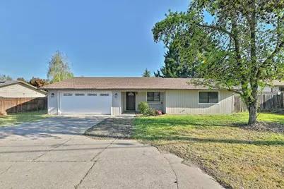 2429 E Barnett Road, Medford, OR 97504 - Photo 1