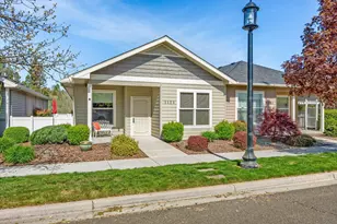 1128 Boulder Ridge St, Central Point, OR 97502 - Photo 1