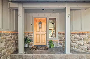 57679 Poplar Ln, Sunriver, OR 97707 - Photo 1