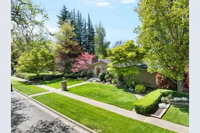 109 Kensington, Medford, OR 97504 - Photo 1