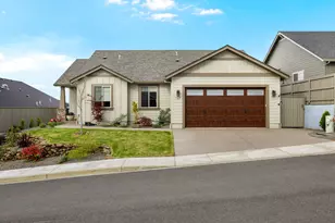 727 Sonoma Ct, Medford, OR 97504 - Photo 1