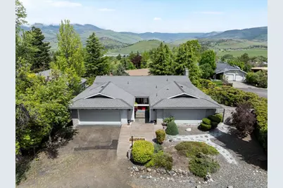 742 Twin Pines Circle, Ashland, OR 97520 - Photo 1