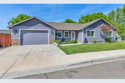 3643 Amelia Way, White City, OR 97503 - Photo 1