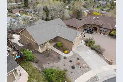 635 Wildland Drive, Klamath Falls, OR 97601 - Photo 1