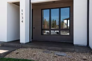 1134 NW Ochoa Dr, Bend, OR 97703 - Photo 2