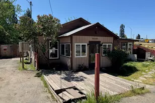 299 Reddy St, Grants Pass, OR 97527 - Photo 1