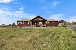 5185 SE Iowa Ave, Prineville, OR 97754 - Photo 1