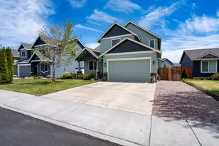 964 SW 25th Ln, Redmond, OR 97756 - Photo 1