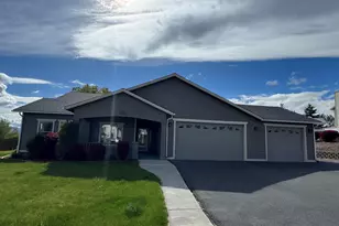 2730 Heritage Ct, Klamath Falls, OR 97603 - Photo 1