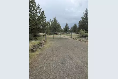 11805 SW Squaw Flat Road #00401, Culver, OR 97734 - Photo 1