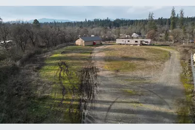 2640 Pleasant Valley Road, Merlin, OR 97532 - Photo 1