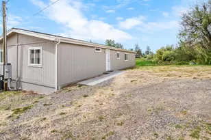 14411 OR-62, Eagle Point, OR 97524 - Photo 1